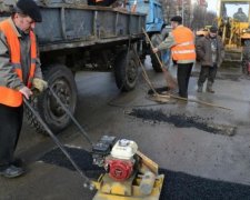 Митниці зібрали на будівництво доріг чверть мільярда за вересень