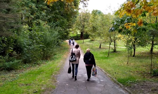 Жовтень, скріншот відео