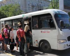 "Кричав дуже сильно": гнилі українськими маршрутки калічать дітей