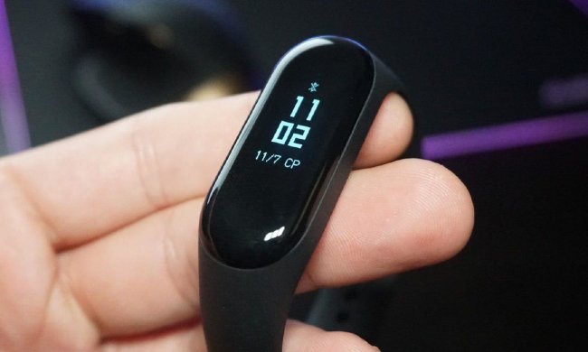 Тупой хлам: Xiaomi Mi Band 3 измеряет пульс даже у салфетки
