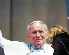 Папа Римський мав близькі стосунки з заміжньою жінкою