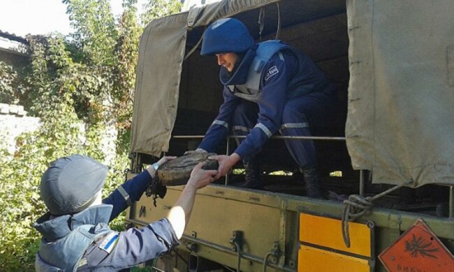 Возле кировоградской реки обезвредили противотанковую мину