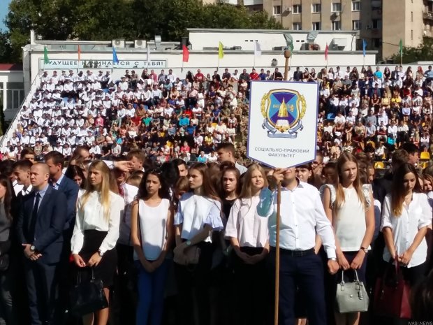 Одесских студентов согнали к дружку Януковича Кивалову: на кону - диплом