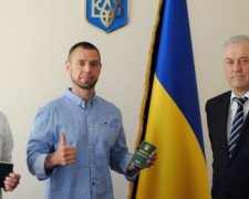 Екс-"Ляпіс Трубецкой" отримав посвідку на постійне проживання в Україні