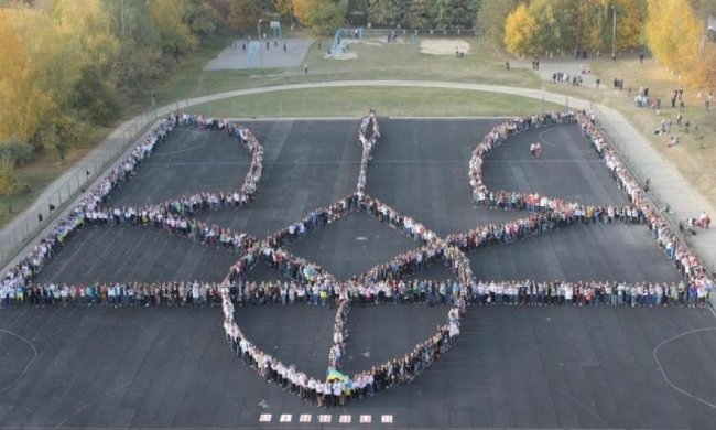 Украинцы построят Живой Герб на Говерле