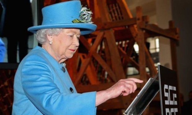 Королева Елизавета торжественно открыла центр защиты от хакеров