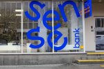 "Получите деньги только через 5 дней": клиенты "Смысл Банка" серьезно взволнованы
