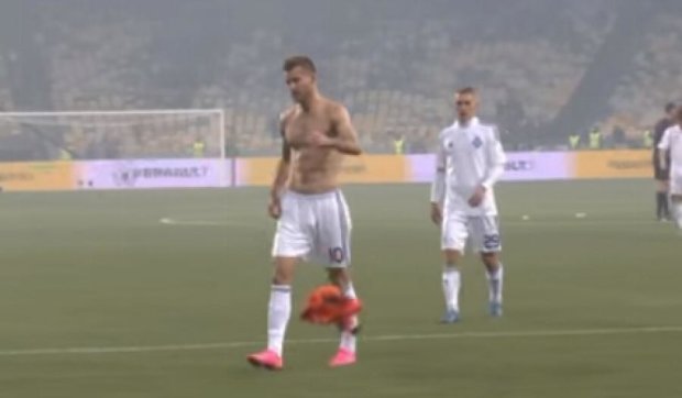 Ярмоленко выбросил футболку игрока "Шахтера" (видео)