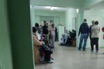 В поликлинике смешались здоровые и ковид-больные харьковчане: "Вырабатываем коллективный иммунитет?"