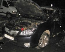 Підірвали авто дружини депутата (фото)
