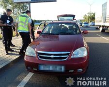 В Киеве иностранцы избили и ограбили таксиста, фото Нацполиция