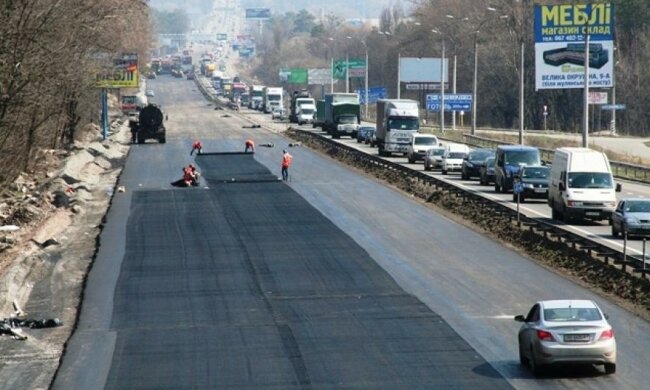 Украинцам пообещали новые дороги через 10 лет