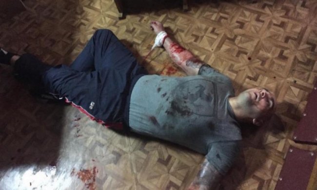 Обвиняемый в суде порезал себе вены