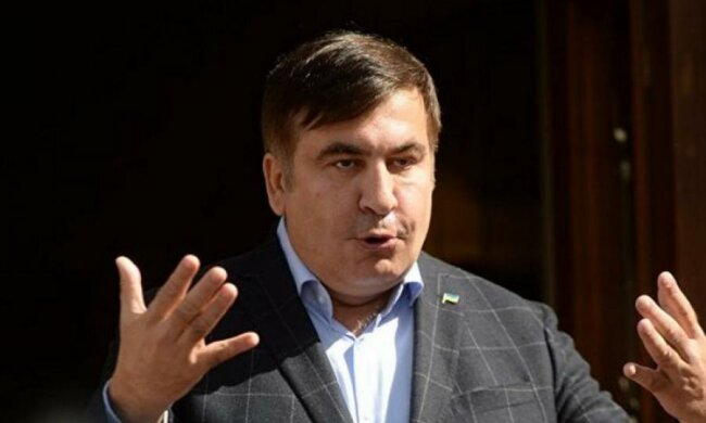 Саакашвілі ткнув носом Луценка в порушення закону