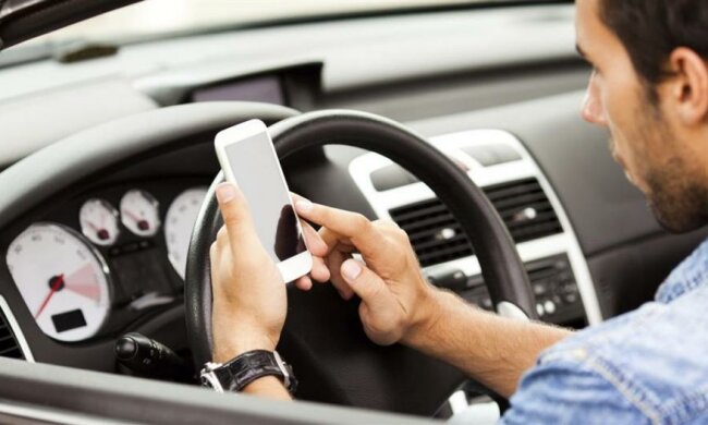 Водії зможуть оплачувати штрафи з мобільного