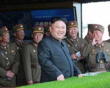 Не может без своих мальчиков: Ким Чен Ын в очередной раз оконфузился