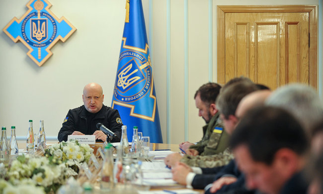 Турчинов назвав ФСБ і Генштаб РФ своїми іменами: судити за тероризм