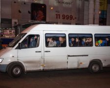 Маршрутчик раздел пассажирку. Теперь украинцы видели все