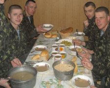 "Система Міністерства оборони" винна в голодуванні солдатів
