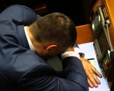 Недоторканні та байдужі: хто з депутатів "відпочиває" за гроші українців