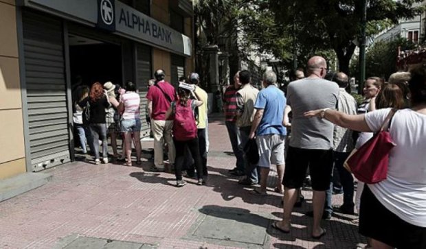  Паника в Греции: банки закрывают и ждут дефолт