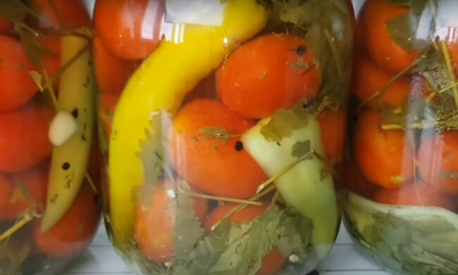 Королевские помидоры под картошку и шашлык - консервируем с кислинкой по простому рецепту