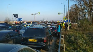 Активисты "АвтоЕвроСили" на митинге