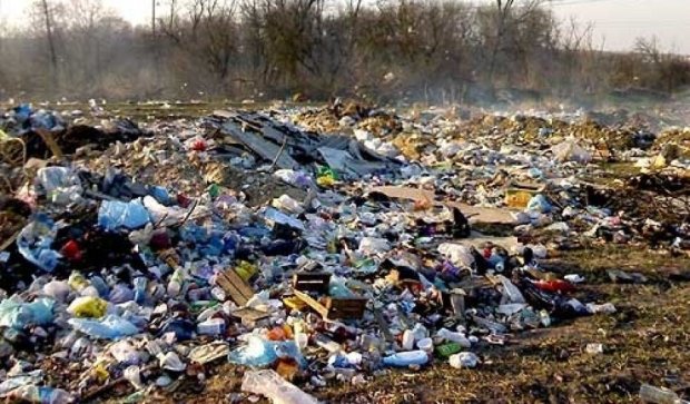 Киевлян "засыплет" шлаком от львовского мусора