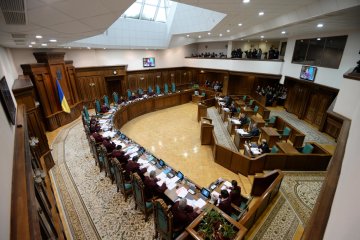 Конституційний Суд України скасував прив'язку стажу до віку: що це значить, і чого чекати