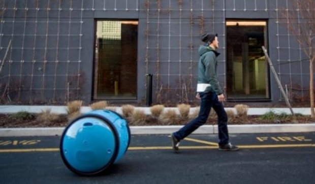 Робот-чемодан будет самостоятельно следовать за владельцем