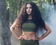 Настя Каменских покорила фанатов горячим фото в купальнике: просто Богиня