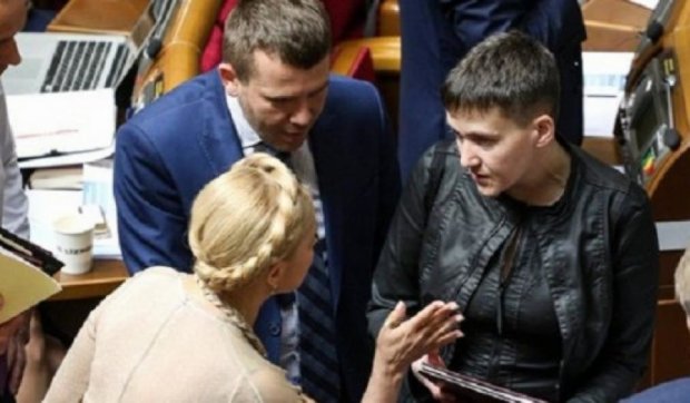 Политики заставят Савченко советоваться с Тимошенко