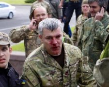 Побоїще у Дніпрі: соцмережі впізнали шістьох тітушок