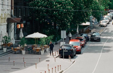 Українці, авто, фото із соцмереж