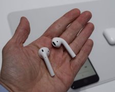 AirPods 2