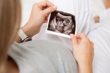 Відома співачка наважилася вперше стати мамою в 71 рік