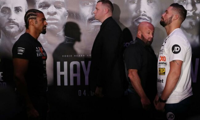 Хэй и Беллью сошлись в битве взглядов