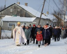 По методичке Путина: московские попы запугивают украинских священников