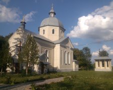 На Тернопільщині храм УПЦ МП перейшов у ПЦУ: московські попи рвуть на собі бороди