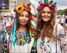 Человеческая вышиванка: в Кривом Роге создали невероятное