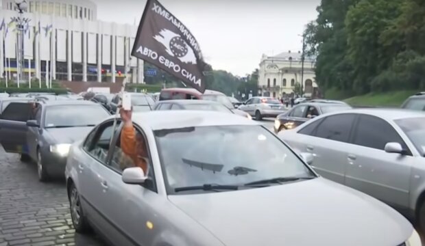 Евробляхеры готовят грандиозный бунт под Радой: "Вашу судьбу решит улица"