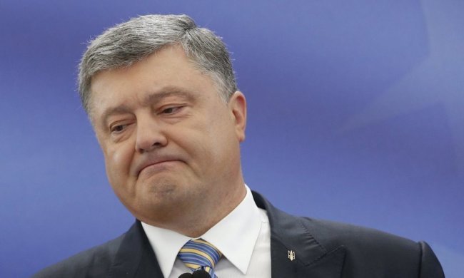 Стихия сорвала работу Порошенко: он улетел, но обещал вернуться