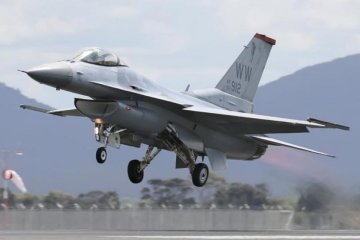 У США розбився винищувач з повним боєкомплектом