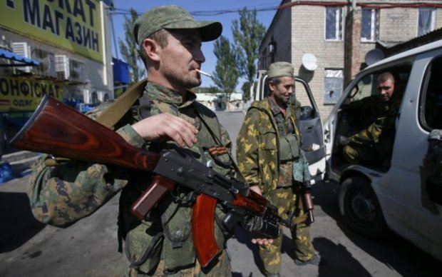 Бойовики "ДНР" вивозять награбоване фурами