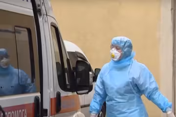 Лікарі, скріншот з відео