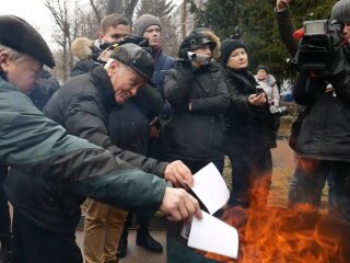 Комунальні платіжки, скріншот: YouTube