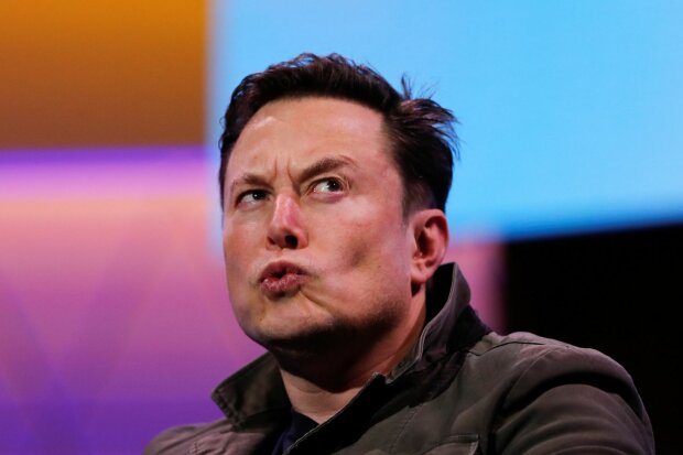 Илон Маск восхитился Tesla, покорившей украинский Марс: "Это реально круто", эпичный кадр