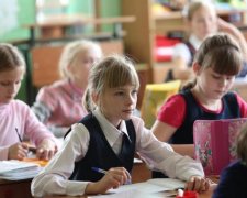Нестача шкіл в Україні: стало відомо, куди "переселять" учнів