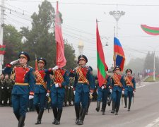 Мусор и черви: скрытая камера показала ужасы украинских супермаркетов 