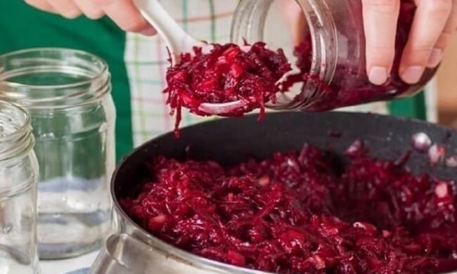 Рецепт смачної бурякової ікри: гостра і соковита